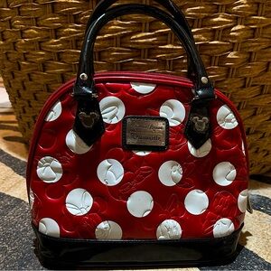 Loungefly Minnie Mouse purse
